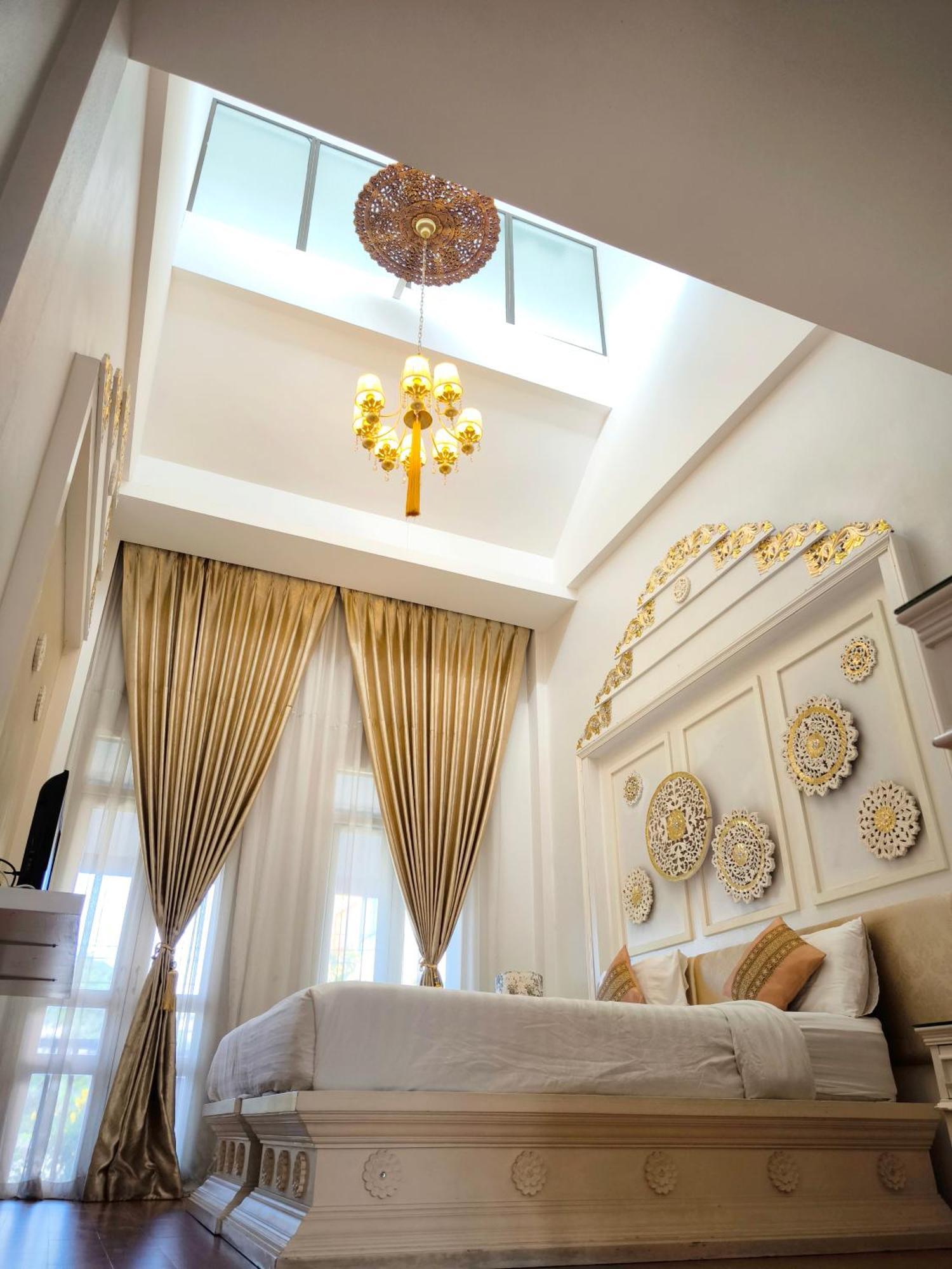 Ratchiangsaen Flora House Pensión Chiang Mai