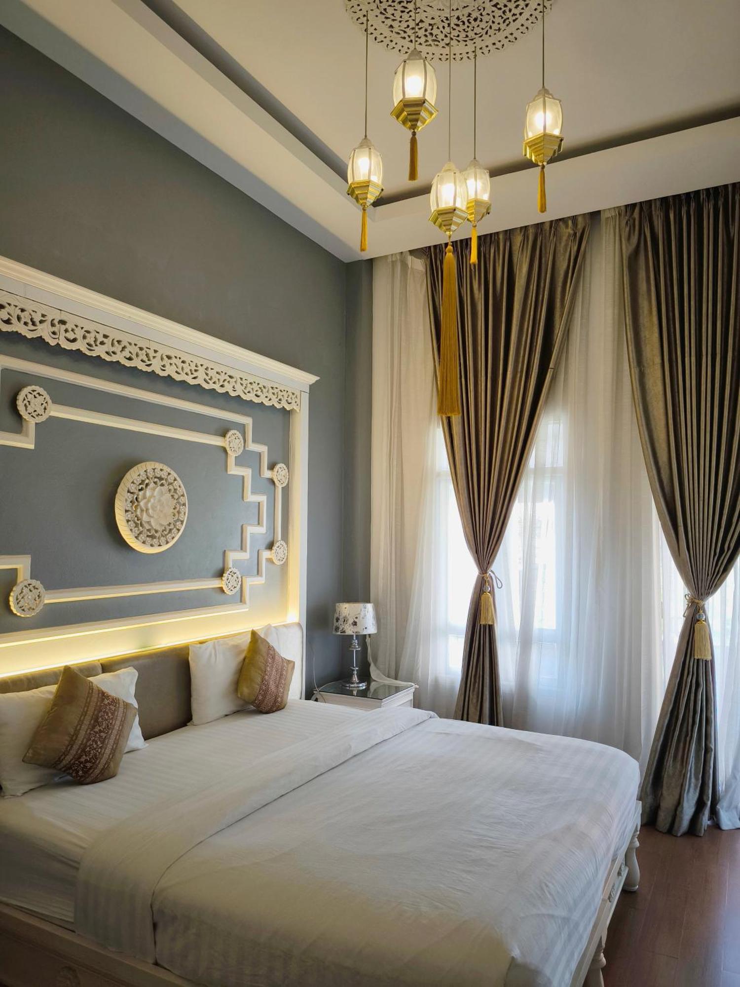 Gasthuis Ratchiangsaen Flora House 2*