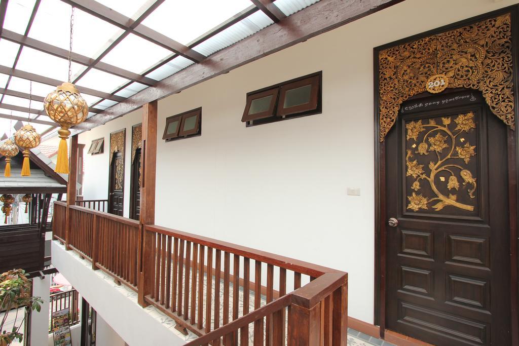 Gasthuis Ratchiangsaen Flora House Chiang Mai