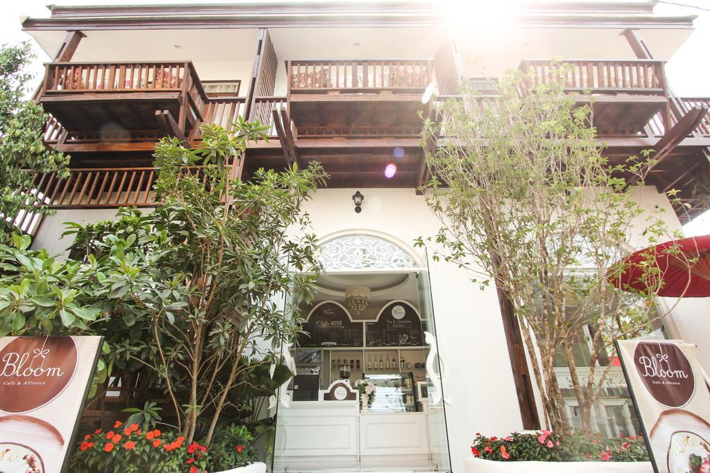 Gasthuis Ratchiangsaen Flora House 2*